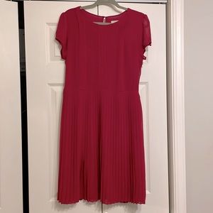 LOFT red pleated chiffon dress with cap sleeves